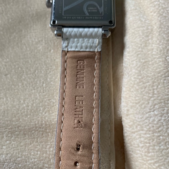 STUHRLING DIAMOND WHITE WATCH - Picture 12 of 14